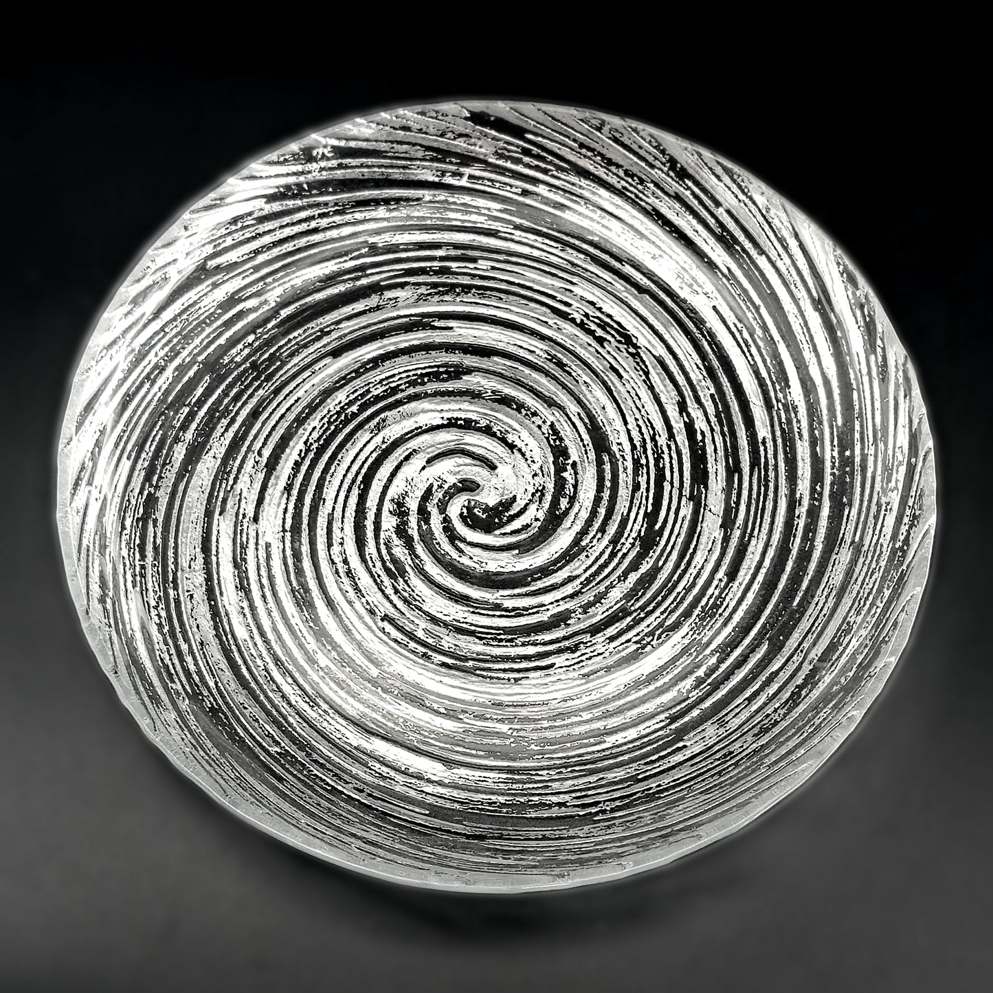 VOLUTE Gilded Glass Salad Plate