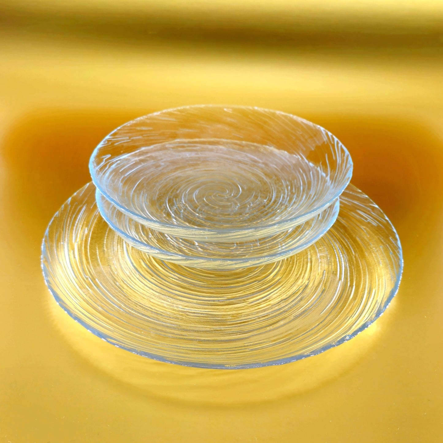 VOLUTE Glass Dinnerware Set