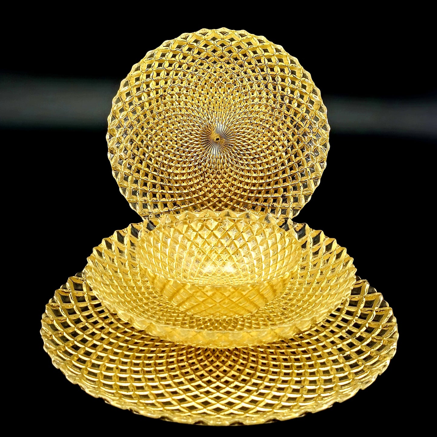 PAVO Gilded Glass Dinnerware Set