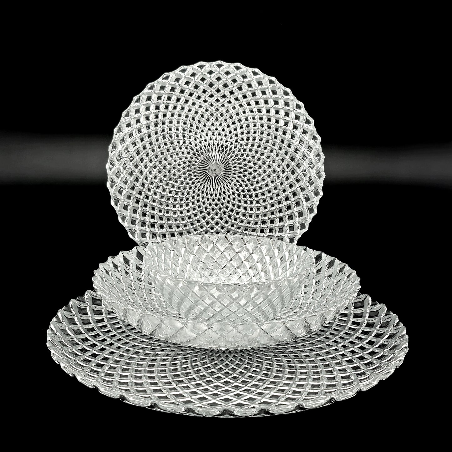 PAVO Gilded Glass Dinnerware Set