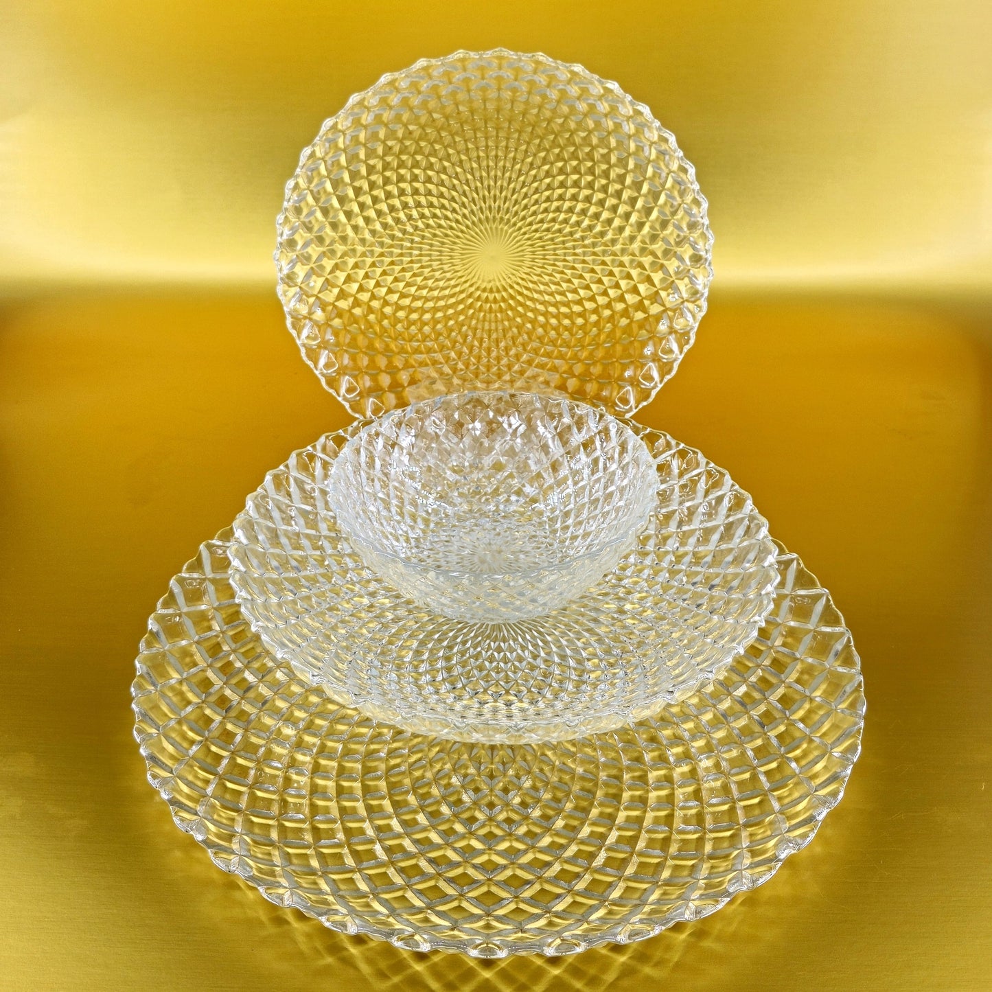 PAVO Glass Dinnerware Set
